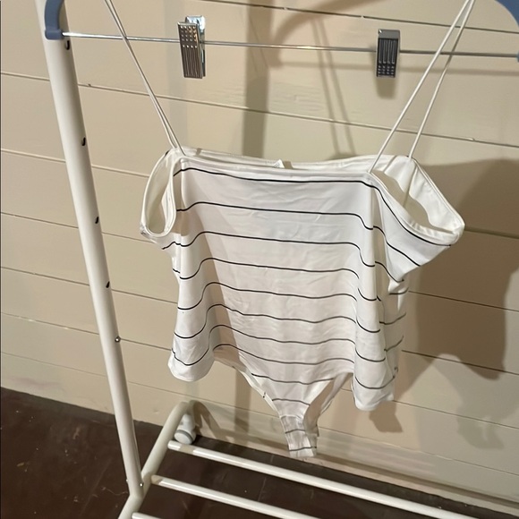 H&M White Spaghetti Strap Sleeveless Top - Picture 3 of 5